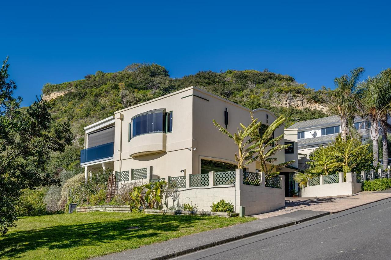Maison Blue - Chic Garden Apartment Napier Exterior photo