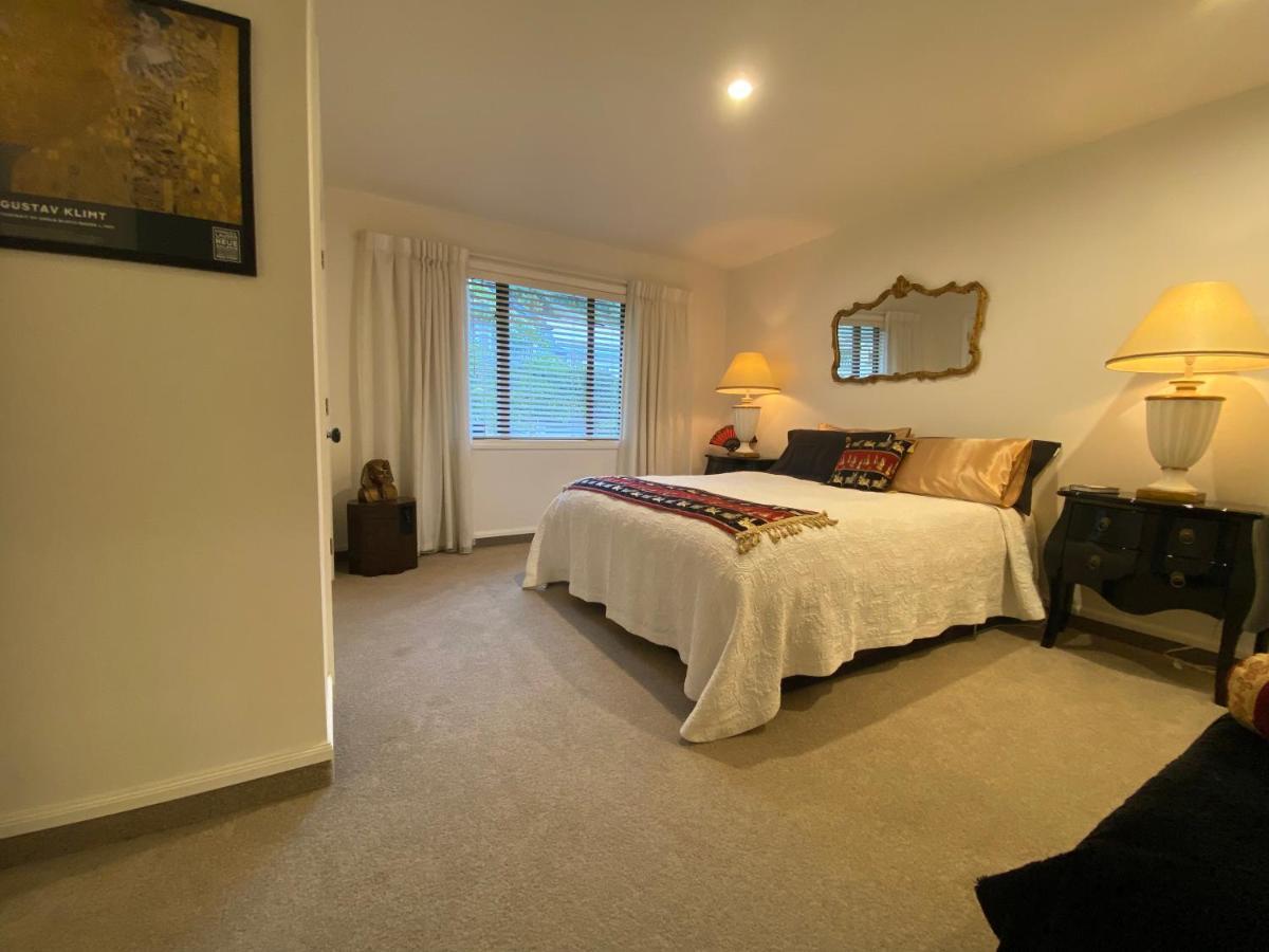 Maison Blue - Chic Garden Apartment Napier Exterior photo